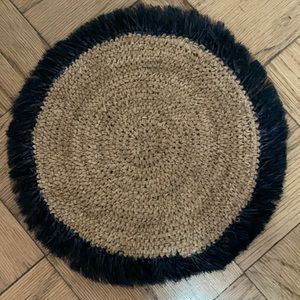 West Elm - outdoor placemats (4) black- like new